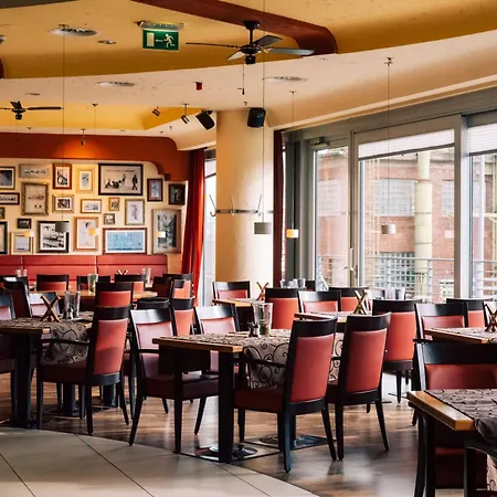 Courtyard By Marriott Duesseldorf Hafen-2